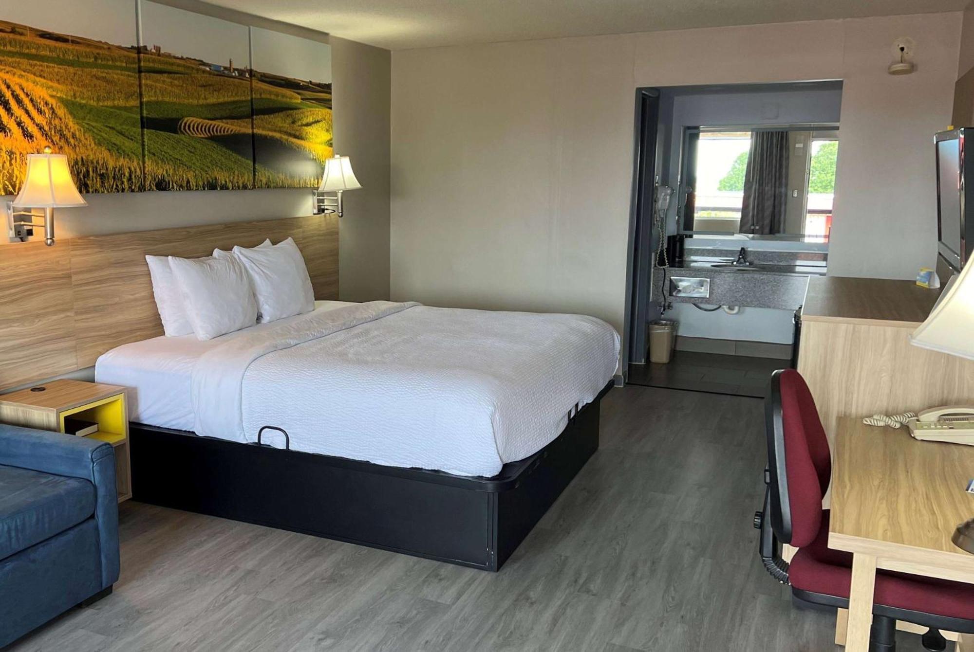 Days Inn By Wyndham Salina South Eksteriør bilde